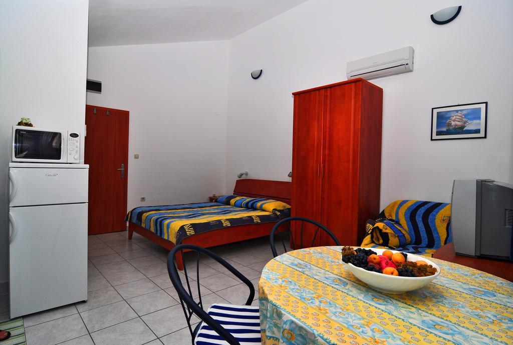 Apartments Livia Lastovo Extérieur photo