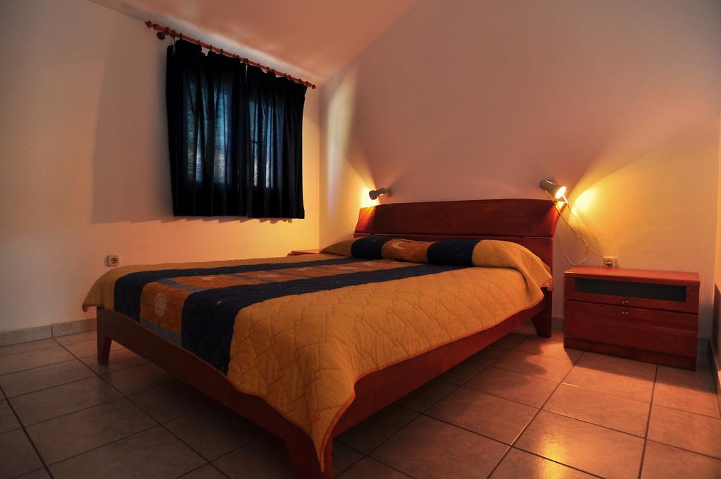 Apartments Livia Lastovo Chambre photo