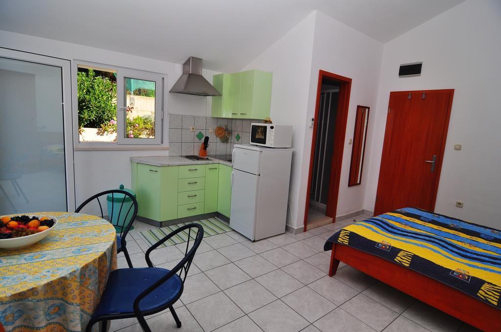 Apartments Livia Lastovo Chambre photo