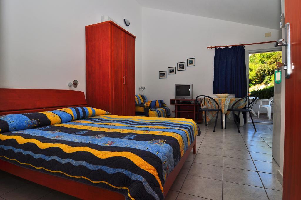 Apartments Livia Lastovo Extérieur photo